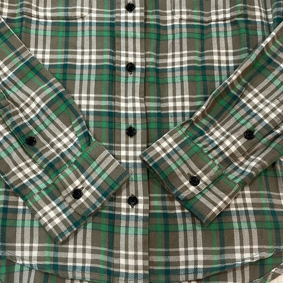 Pact Caper Plaid Flannel Organic Cotton Shirt sz Medium - Picture 4 of 8